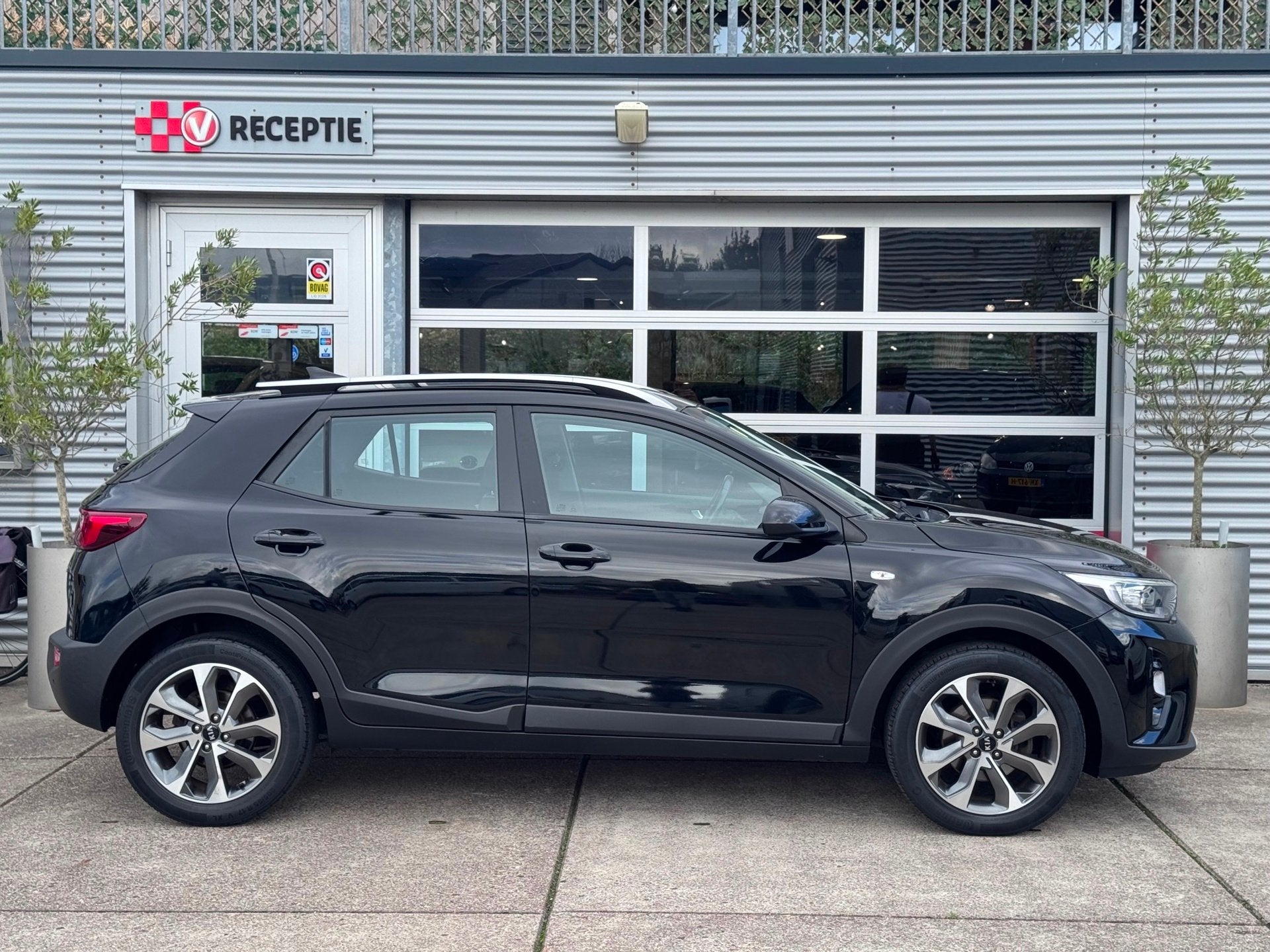 Kia Stonic 1.0 T-GDi DynamicLine / Navi / Carplay / A.Cam /, Auto's, Voorwielaandrijving, Dealer onderhouden, 450 kg, Gebruikt