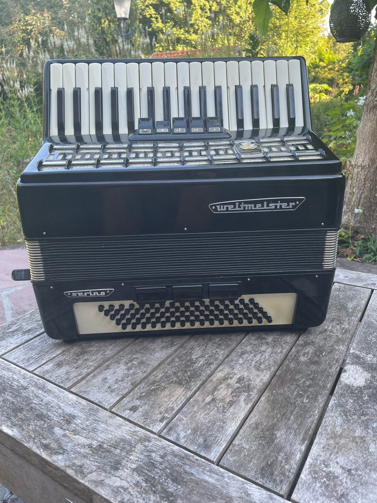 Accordeon weltmeister Serino 80 bas, Muziek en Instrumenten, Ophalen, Gebruikt, 80-bas, Met koffer