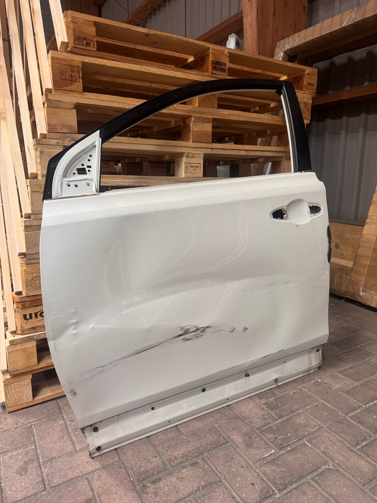 Foto 3 van Linkervoorportier Toyota RAV4 2017 - Gebruikt
