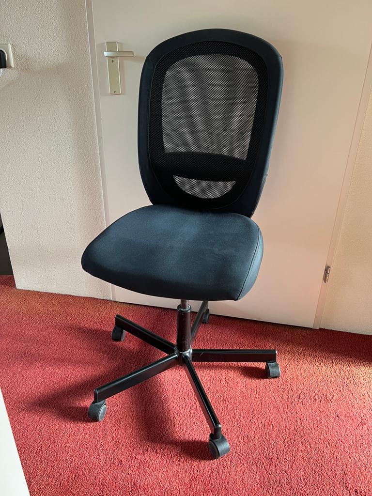 Ikea bureaustoel gratis, Huis en Inrichting, Bureaustoelen, Ophalen, Gebruikt, Zwart, Bureaustoel