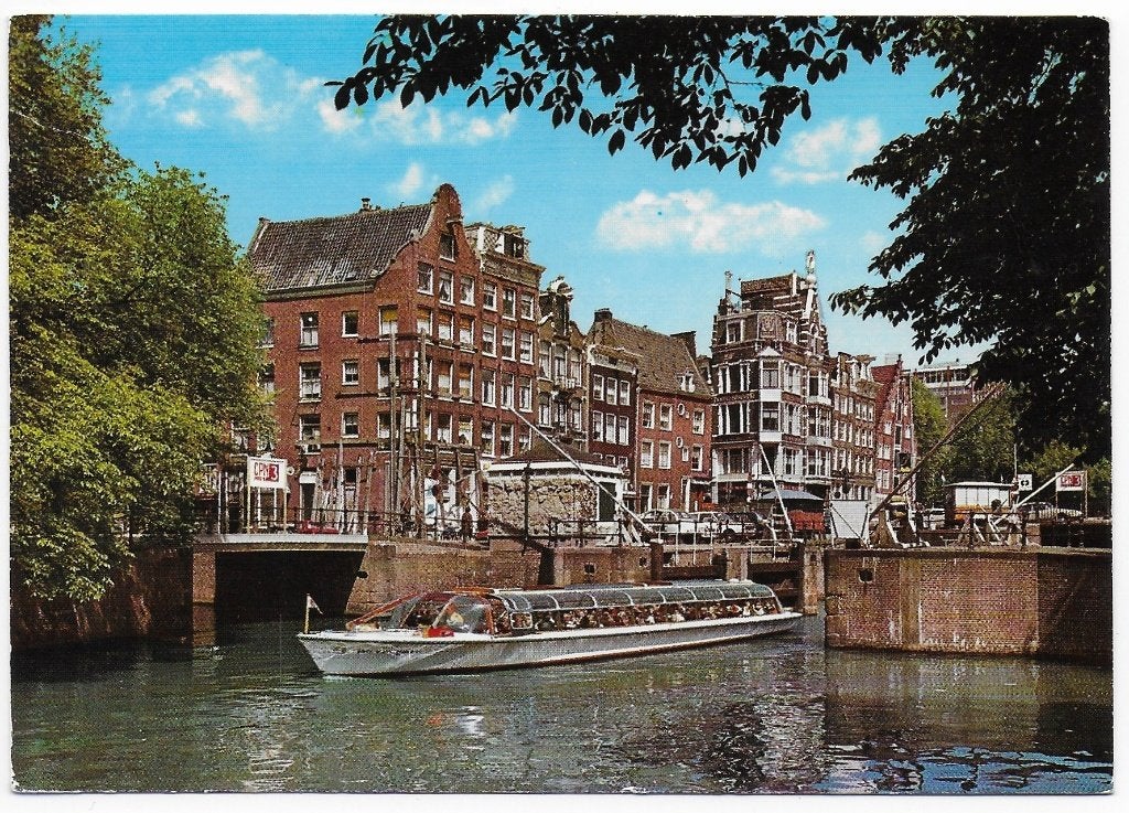 Amsterdam Haarlemmersluizen Gelopen Ansichtkaart ( B6114 ), Verzamelen, Ansichtkaarten | Nederland, Ophalen of Verzenden, 1980 tot heden