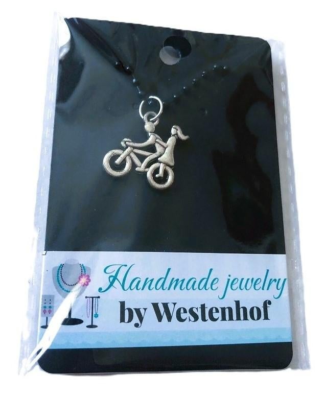 Hanger zilver man en vrouw op fiets stainless steel zilver-, Verzenden, Nieuw, Zilver, Zilver