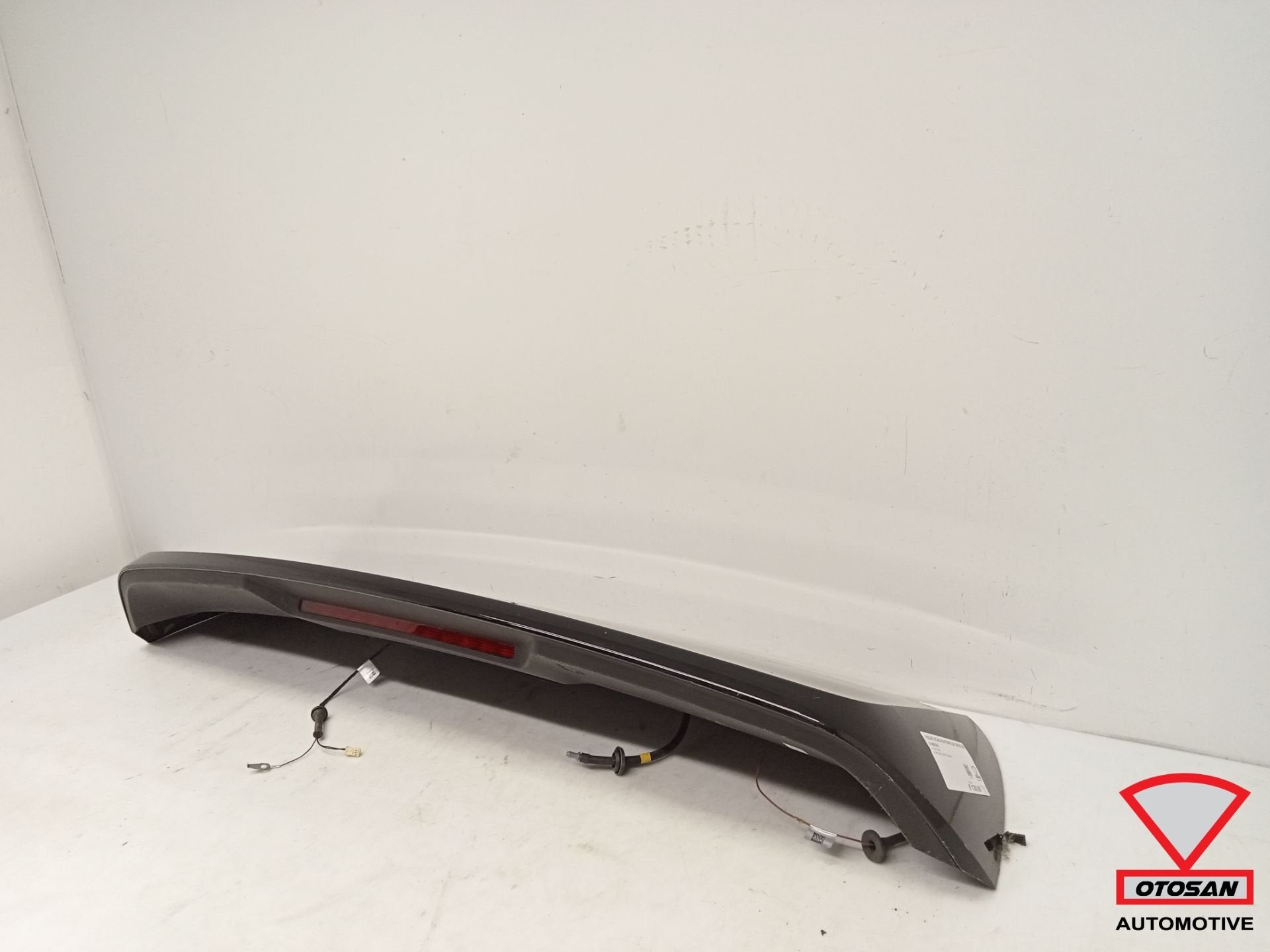 Volvo XC40 2017+ Achterklep Spoiler 31488325, Gebruikt, Gunnar Engellaus vag 8
405 31  Gothenburg, SE, Deur, Info@volvocars.com