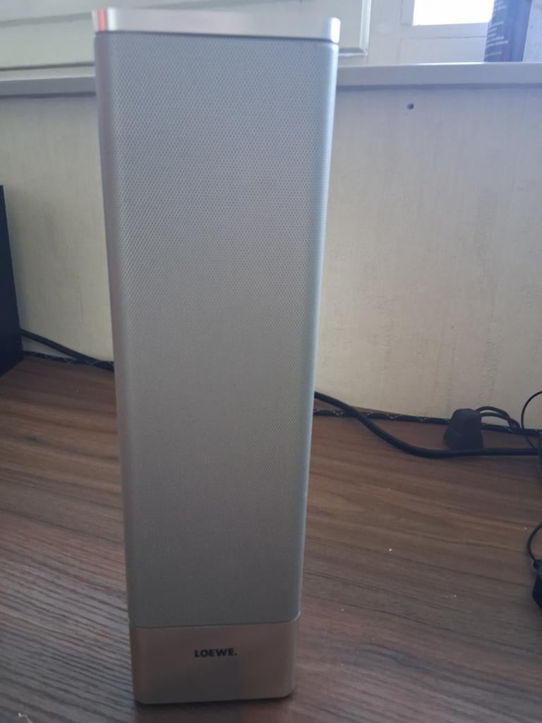 Loewe luidsprekers, Gebruikt, 60 tot 120 watt, Front, Rear of Stereo speakers, Ophalen