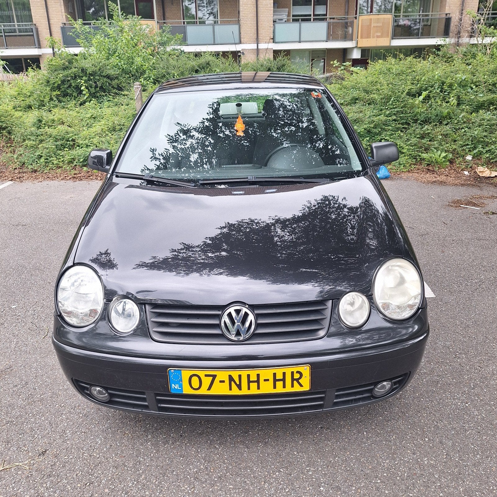 Volkswagen Polo 1.4 55KW 2003 Zwart | Nieuw APK, Voorwielaandrijving, 4 cilinders, Zwart, Origineel Nederlands