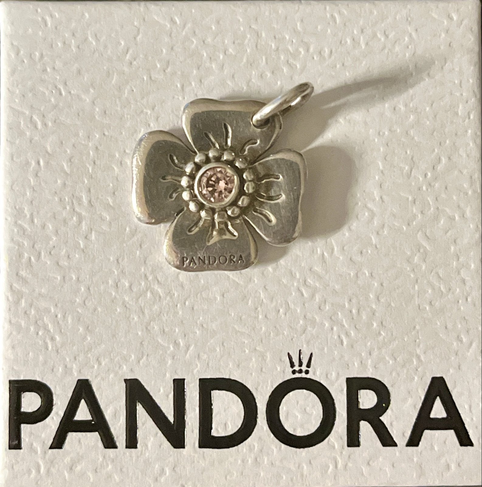 Pandora bloemhanger met roze zirkonia - Zilver 925, Ophalen of Verzenden, Zo goed als nieuw, Roze, Zilver