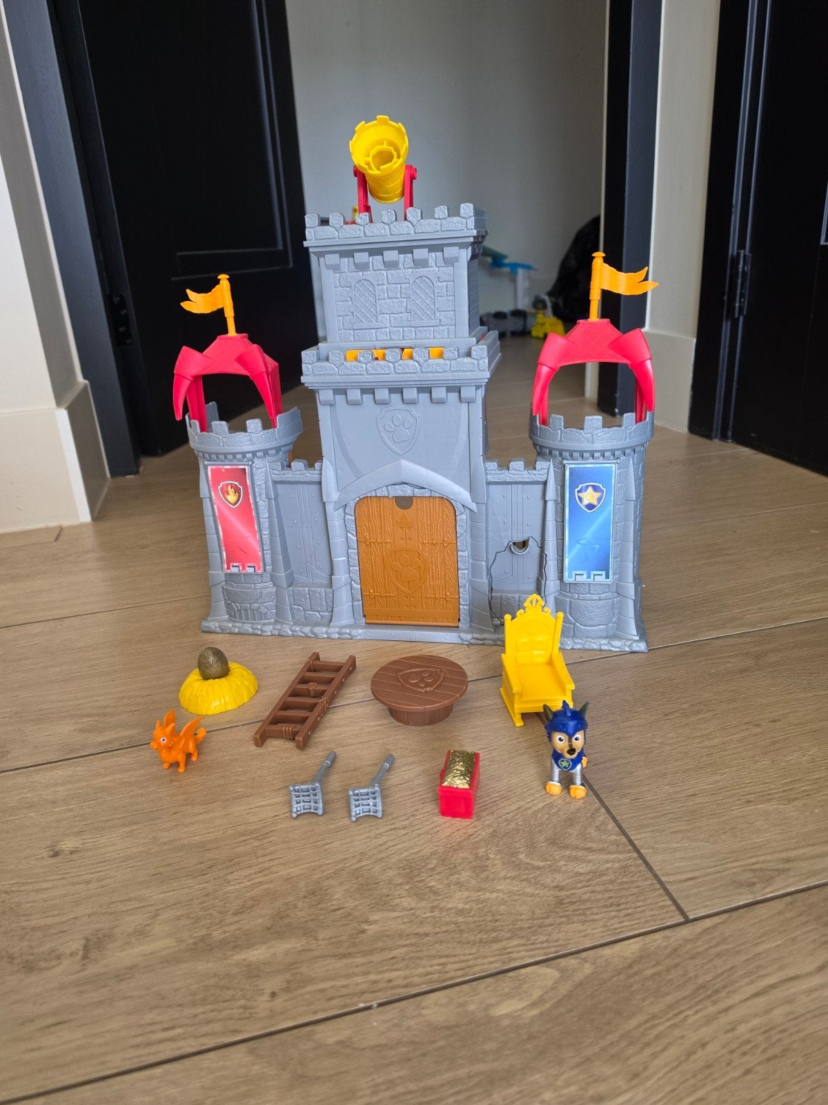 Paw Patrol Rescue Knights Kasteel - compleet!, Ophalen of Verzenden, Zo goed als nieuw, Jongen of Meisje