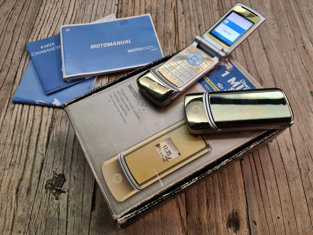 Twee Motorola K1 Goud compleet, Telecommunicatie, Mobiele telefoons | Motorola, Ophalen of Verzenden, 6 megapixel of meer