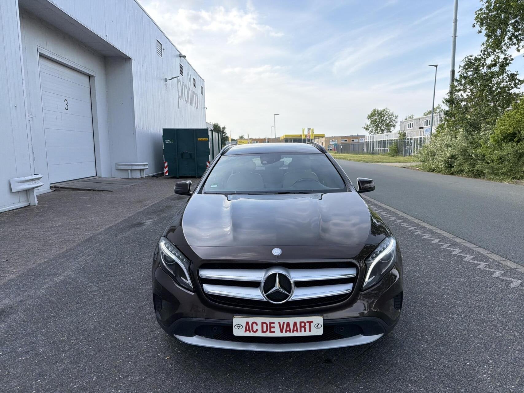 Mercedes GLA-klasse 200 Prestige - AUTOMAAT/NAVI/LEER/XENON, Auto's, Gebruikt, Euro 6, Bedrijf, 1335 kg