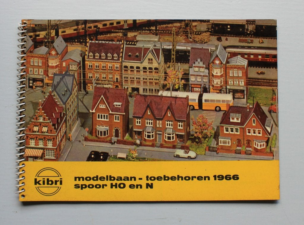 Kibri catalogus 1966 en 1973/ 74, Hobby en Vrije tijd, Overige merken, Gebruikt, Gelijkstroom of Wisselstroom, Boek, Tijdschrift of Catalogus
