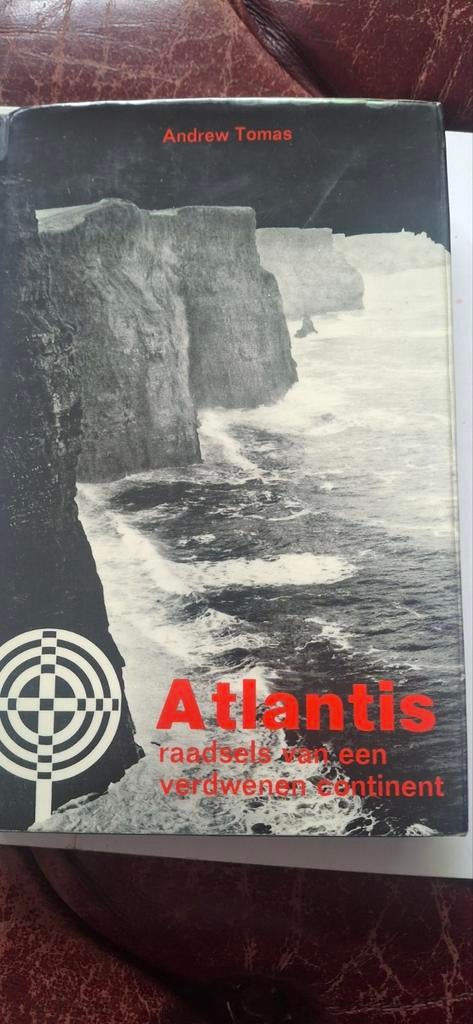 Atlantis: Raadsels van een verdwenen continent, Ophalen of Verzenden, Zo goed als nieuw, Andrew Tomas, Europa overig