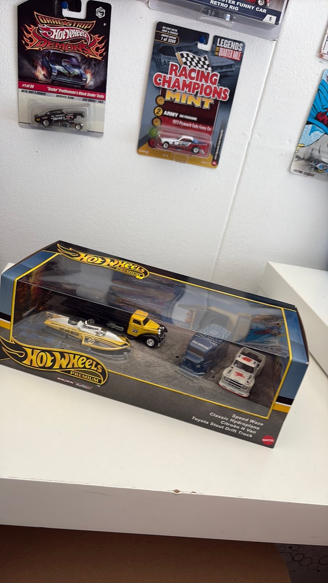 Hot Wheels Premium Collectors Pack Mooneyes! 1/64, Ophalen of Verzenden, Zo goed als nieuw, Auto