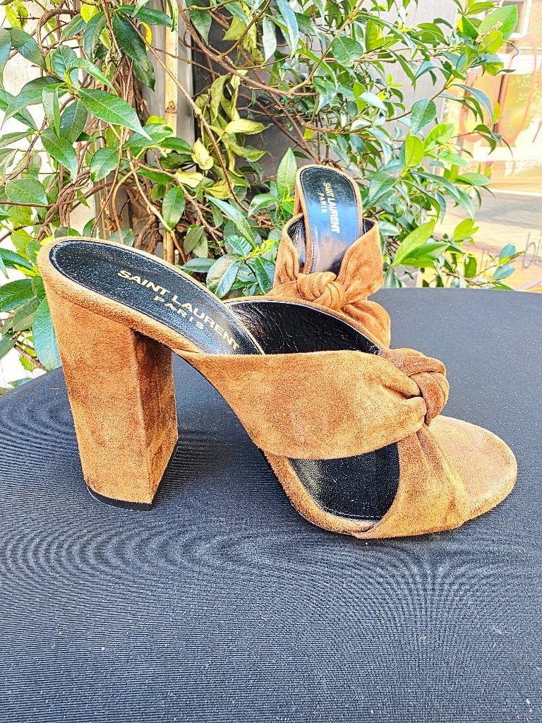 Designer Saint Laurent Bianca Knotted Suede Mules (YSL), Kleding | Dames, Bruin, Unknown, Unknown, Saint Laurent (YSL)