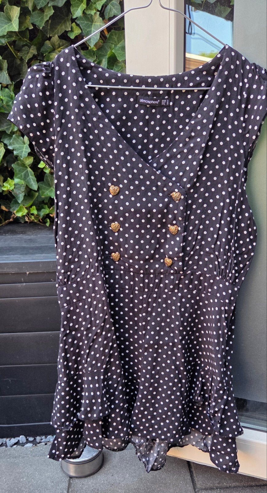 playsuit stipjes en gouden knoopjes maat M, Kleding | Dames, Jumpsuits, Ophalen of Verzenden, Zo goed als nieuw, Maat 38/40 (M)