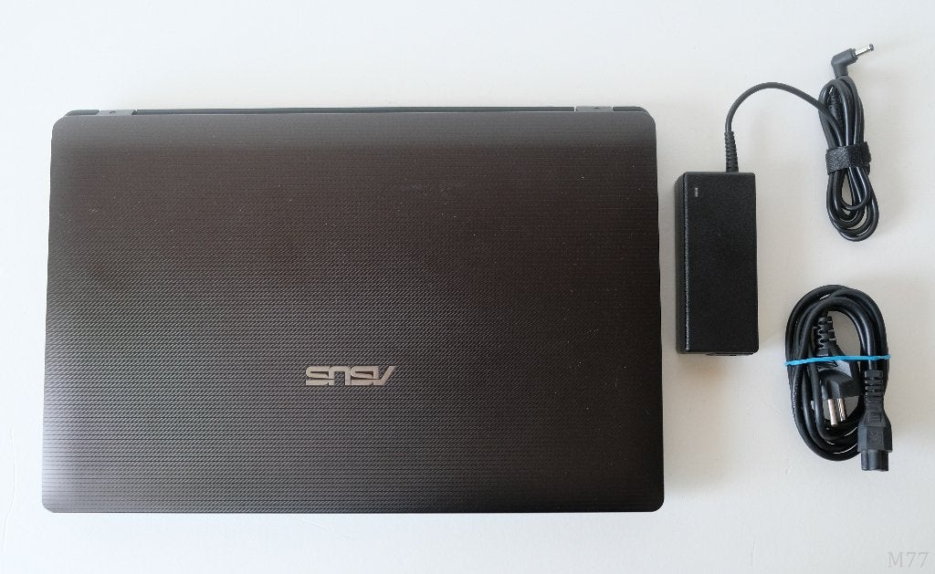 Asus X73S 17'' Notebook (i5 2,50GHz-120GB-4GB-W11L), Gebruikt, HDD, Qwerty, Ophalen of Verzenden