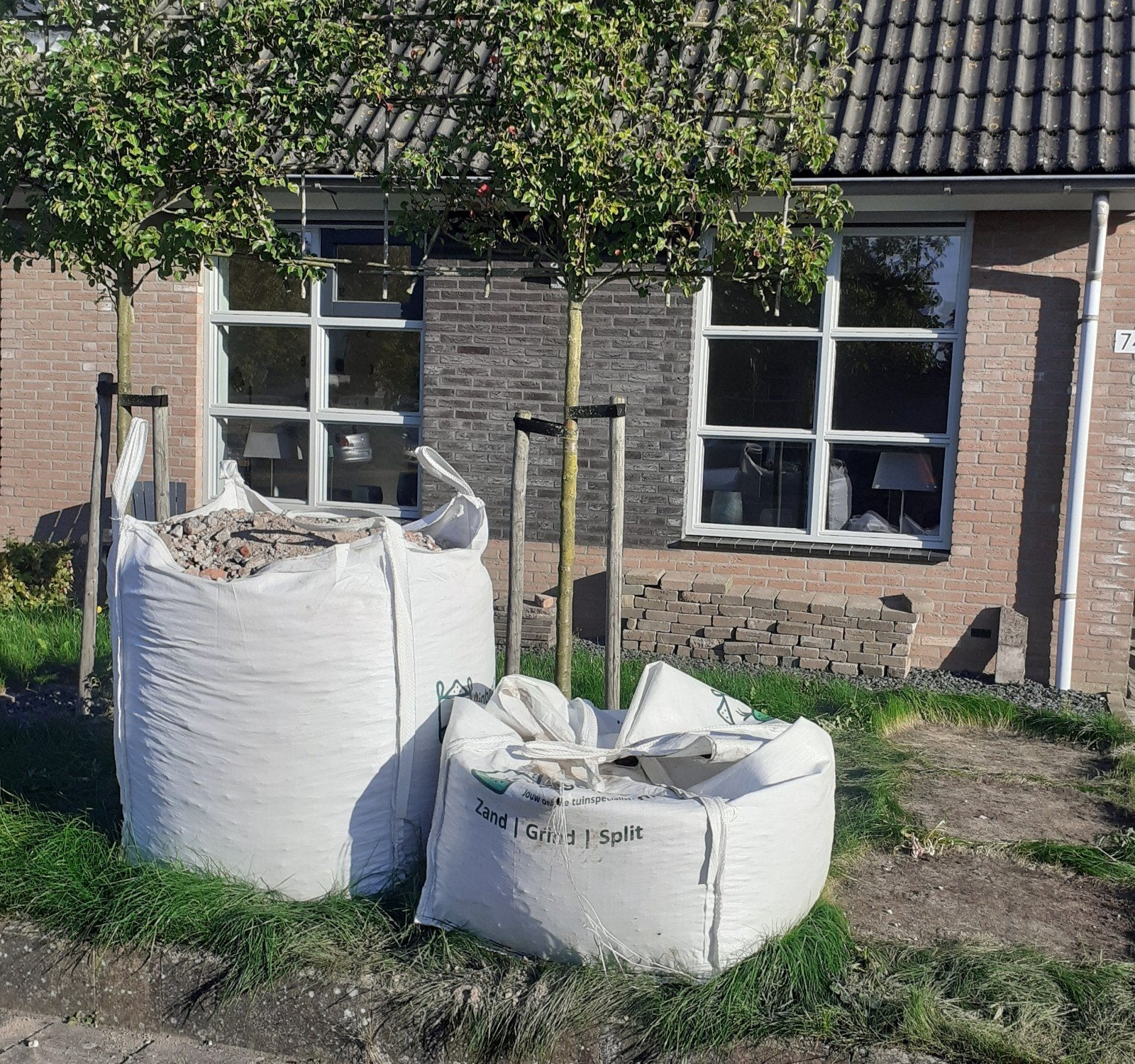 +/_  1,3 kuub gemengd granulaat ( fijn/grof), Ophalen