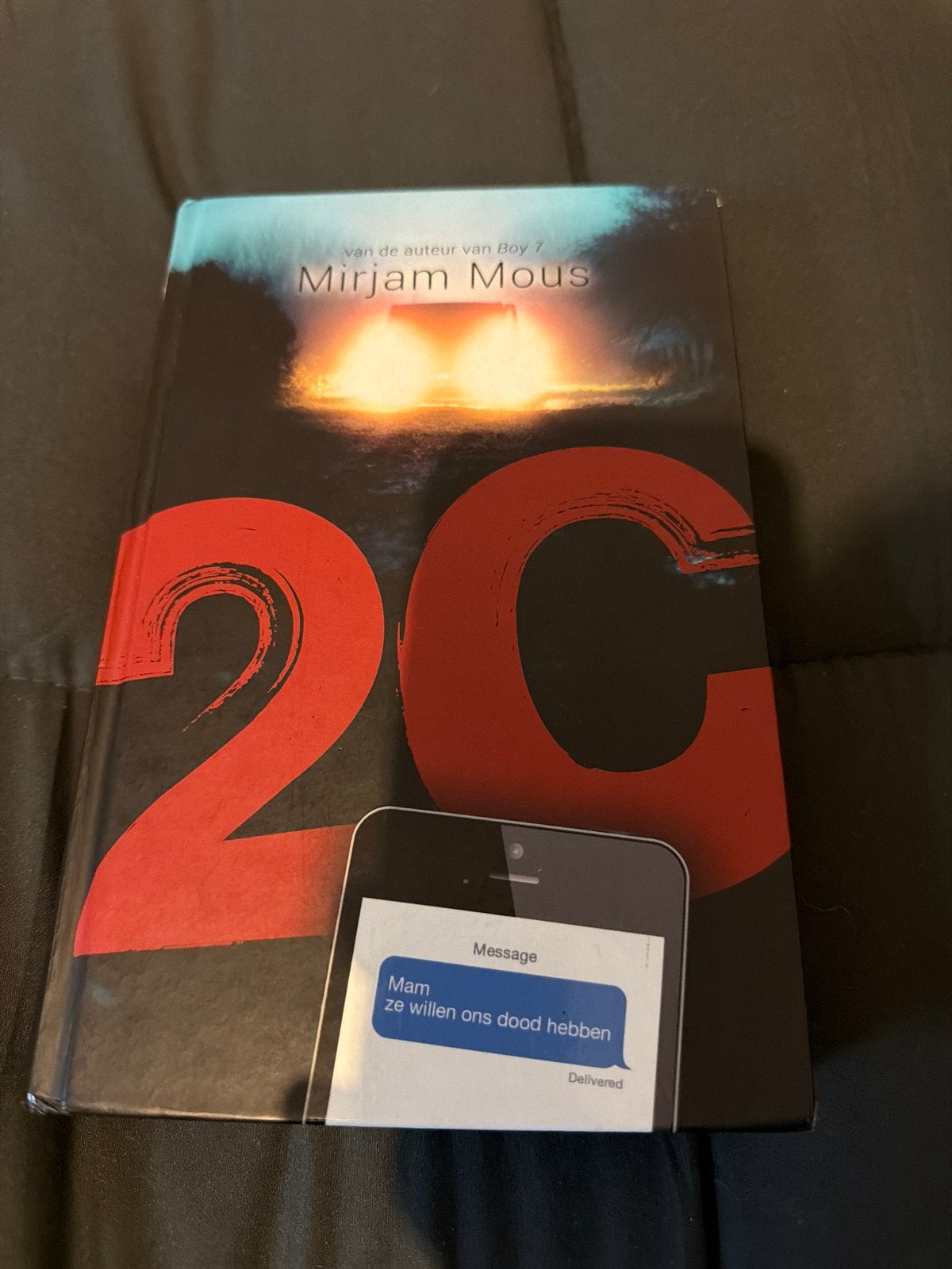 2C - Mirjam Mous (Best of YA), Boeken, Ophalen of Verzenden, Zo goed als nieuw, Nederland