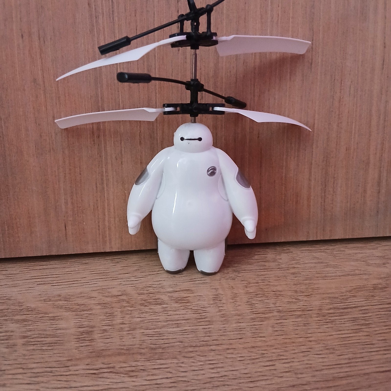 Vliegende Baymax Bot - Interactief Speelgoed, Hobby en Vrije tijd, Modelbouw | Radiografisch | Helikopters en Quadcopters, Ophalen