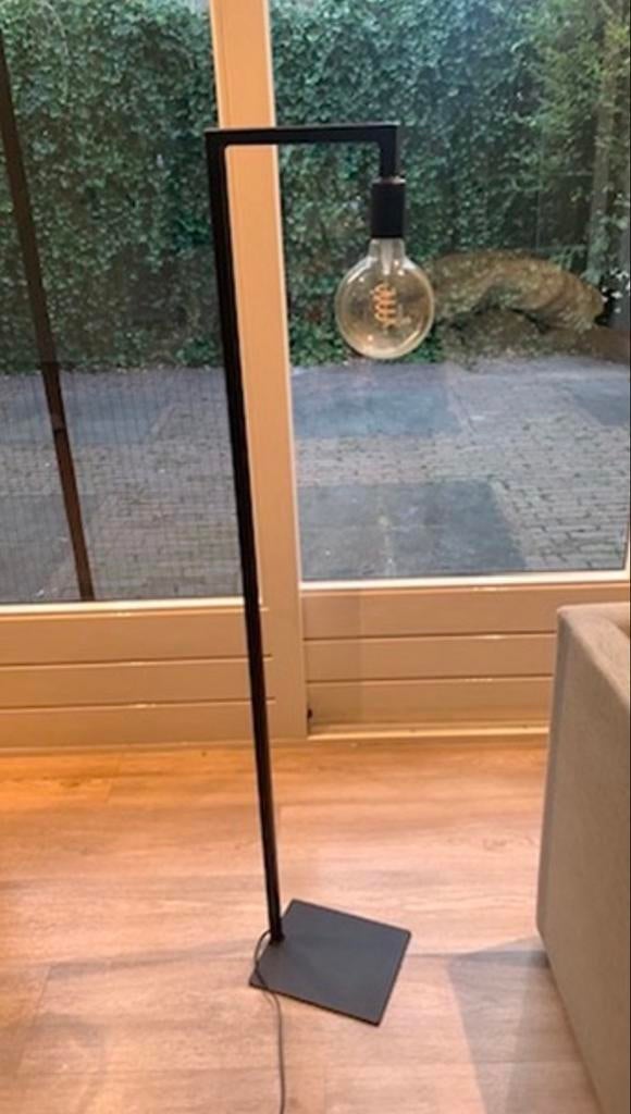 Moderne Stalen Vloerlamp met Edison Lamp, Ophalen, Zo goed als nieuw, Metaal, 100 tot 150 cm