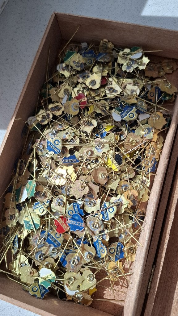 voetbalspeldjes, Ophalen of Verzenden, Nieuw, Sport, Speldje of Pin