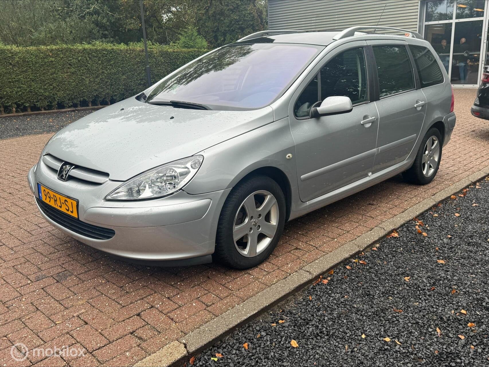 Peugeot 307 SW 2.0 16V Navtech ECC-AIRCO/TREKHAAK/PANO, Voorwielaandrijving, 1330 kg, 136 pk, Gebruikt