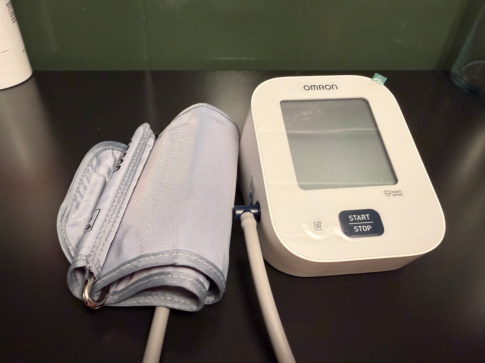 Omron x2 essential klinisch  gevalideerde bloedrukmeter, Diversen, Ophalen, Nieuw