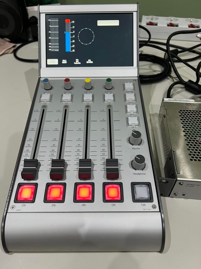DHD XS2 met 4ch DX mixer, Ophalen of Verzenden, Zo goed als nieuw, Minder dan 5 kanalen