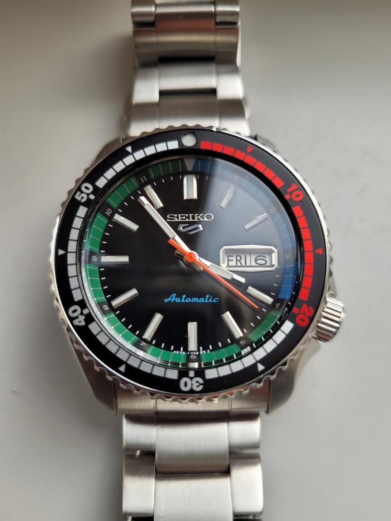 Seiko 5 Sports SRPK13K1 (New Regatta), Staal, Polshorloge, Ophalen of Verzenden, Zo goed als nieuw