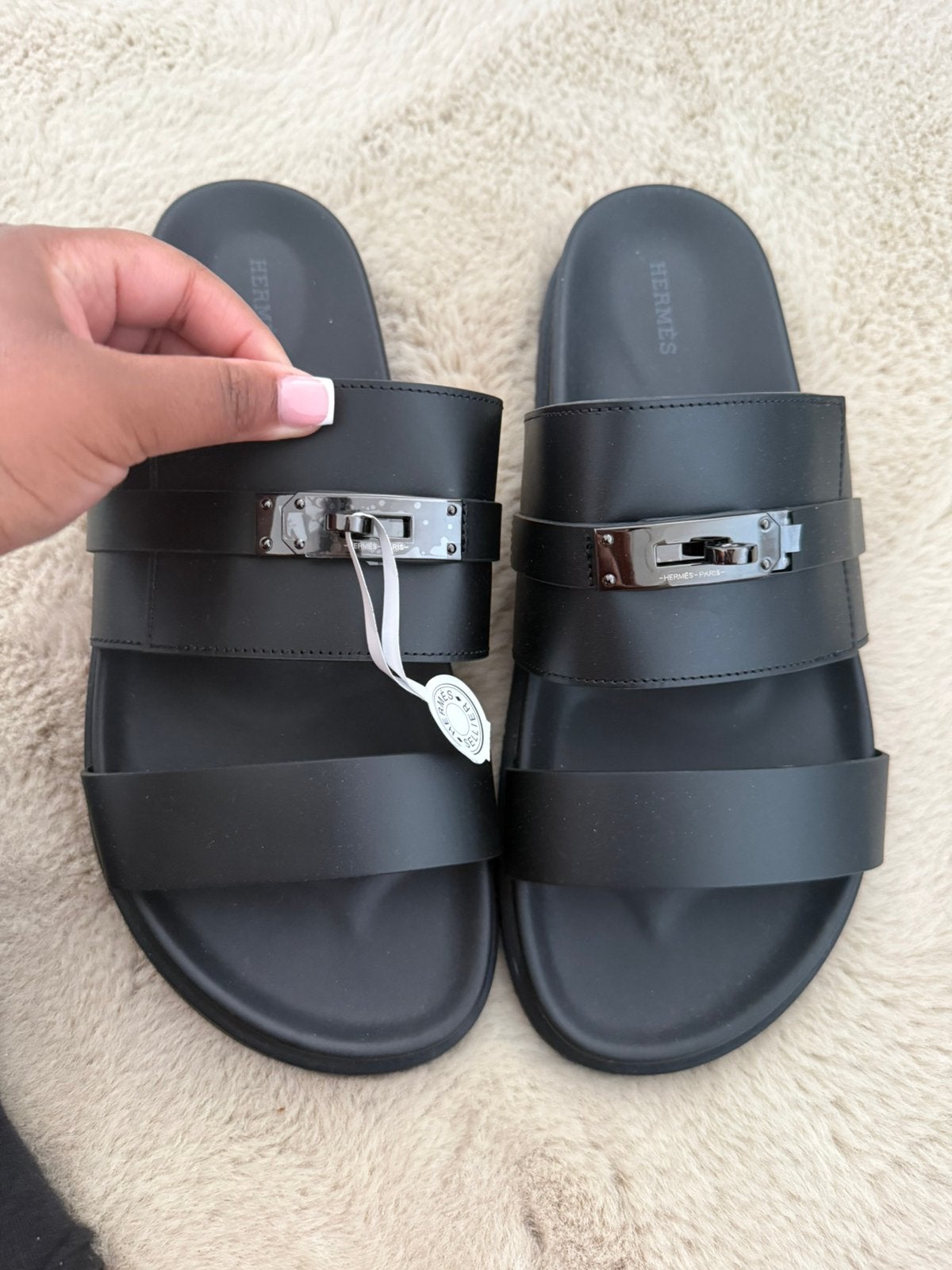 Heren slippers maat 43, Ophalen of Verzenden, Zo goed als nieuw, Zwart
