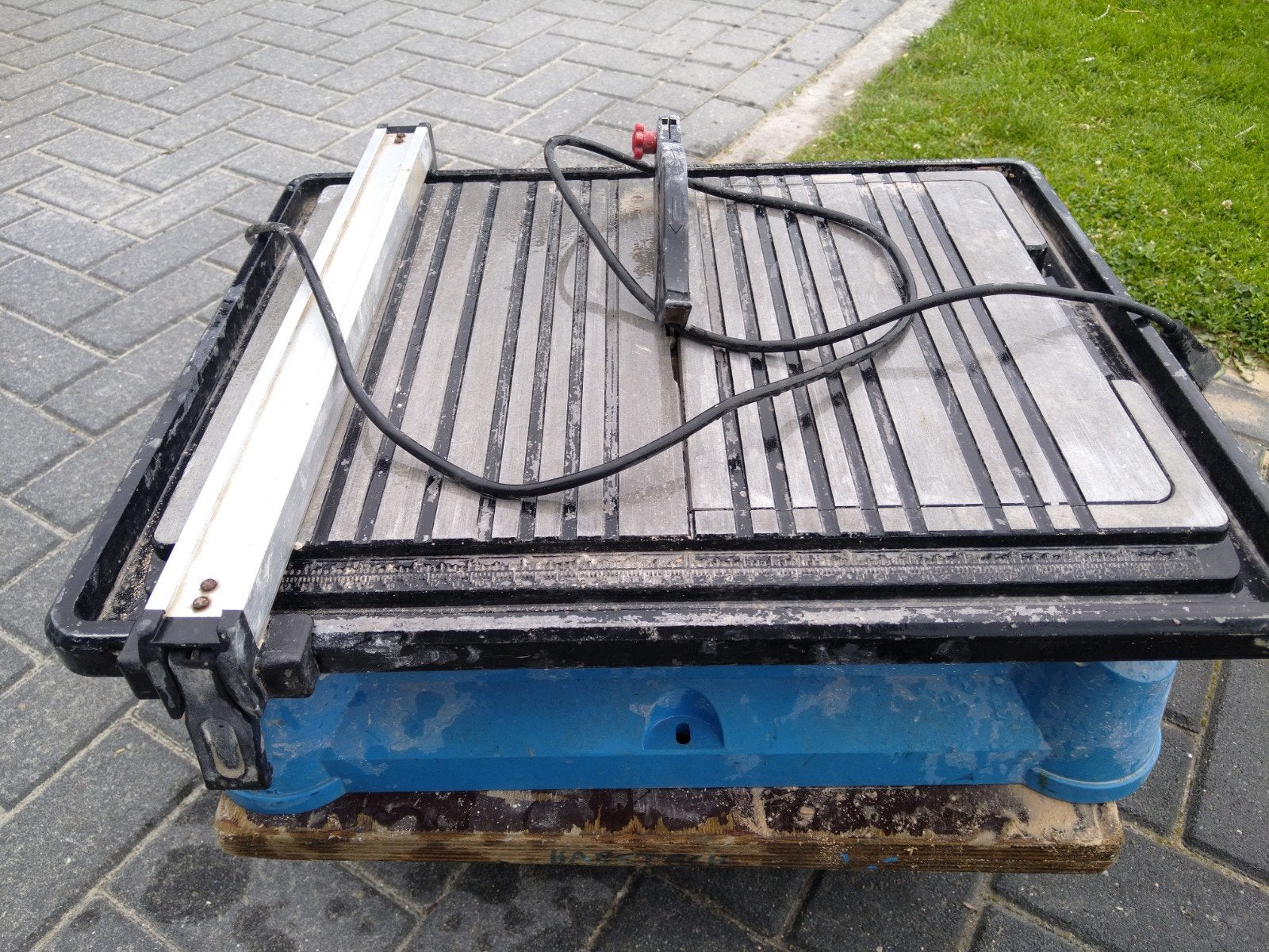 Tegelzaag, Ophalen, Gebruikt, 600 tot 1200 watt, Overige typen