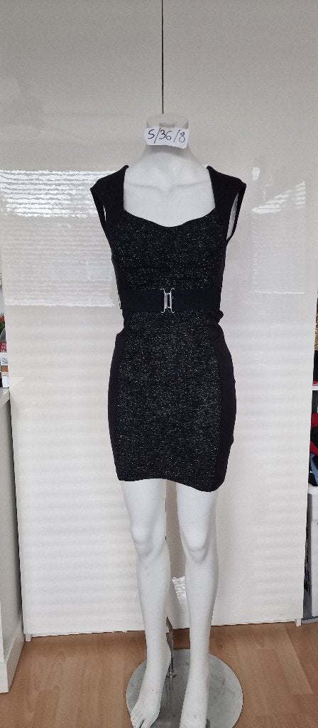 H&M jurk maat S/36, Kleding | Dames, Jurken, Zwart, Ophalen of Verzenden, Zo goed als nieuw, Boven de knie