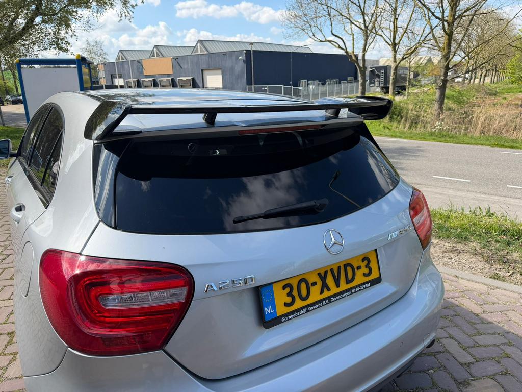 Mercedes-Benz A-Klasse A250 2.0 Sport AMG,  NL-auto, Auto's, 1345 kg, Zwart, 4 cilinders, Origineel Nederlands