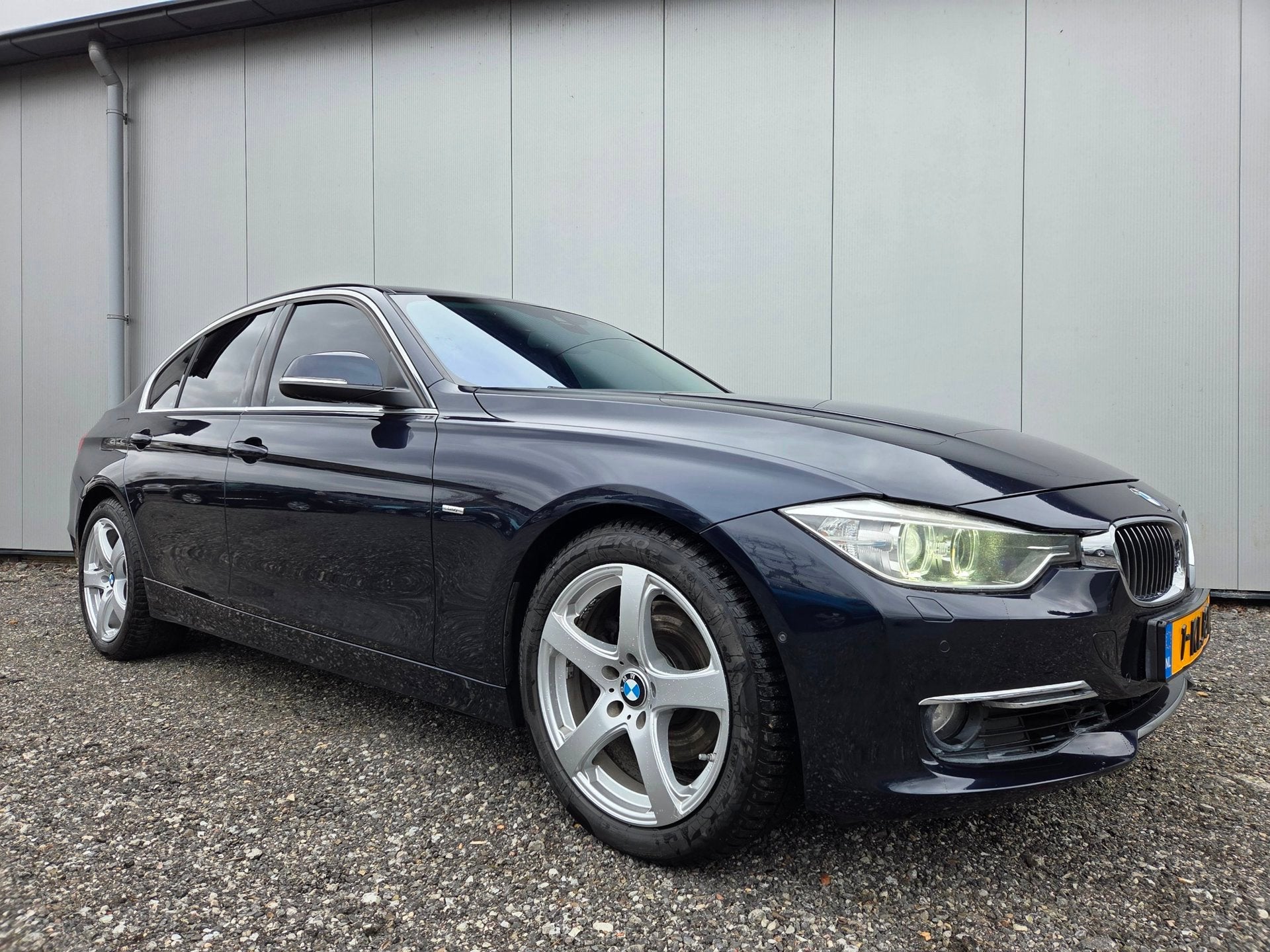 BMW 3-serie 328i High Executive Luxury | HUD | Stoelverw. |, Auto's, Automaat, Achterwielaandrijving, Gebruikt, 4 cilinders