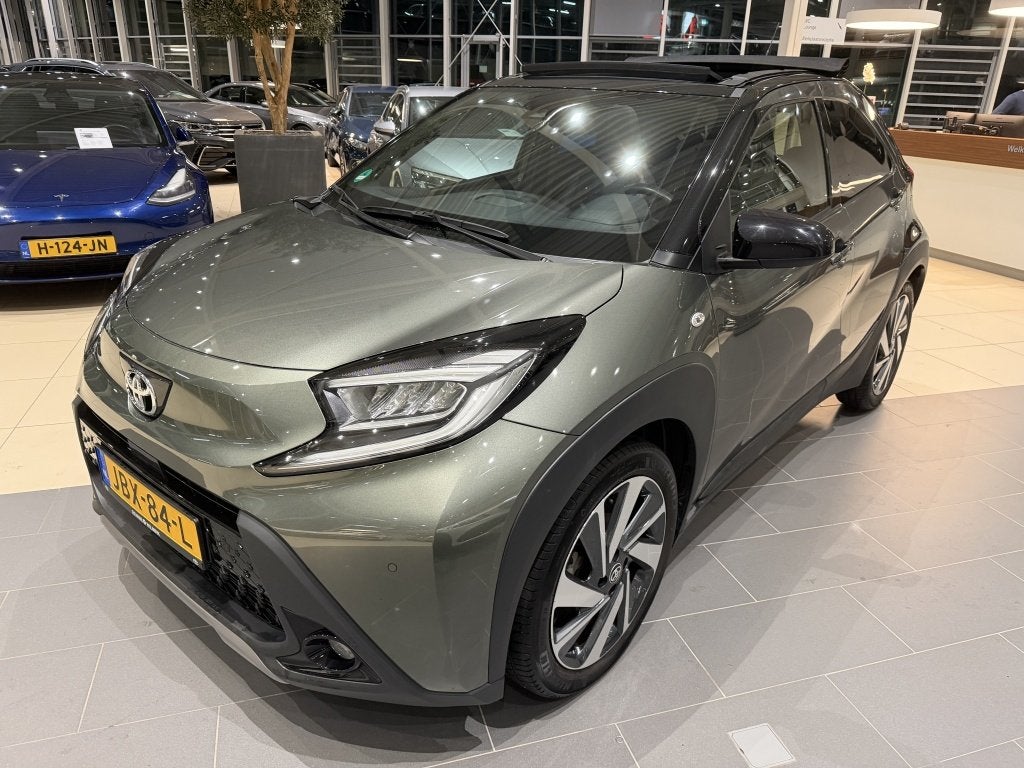 Toyota Aygo X 1.0 VVT-i S-CVT Prem, Gebruikt, Euro 6, 4 stoelen, 3 cilinders