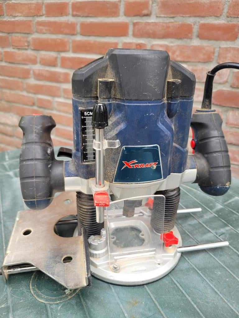 Bovenfrees + frezenset, Ophalen of Verzenden, Elektrisch, Bovenfrees