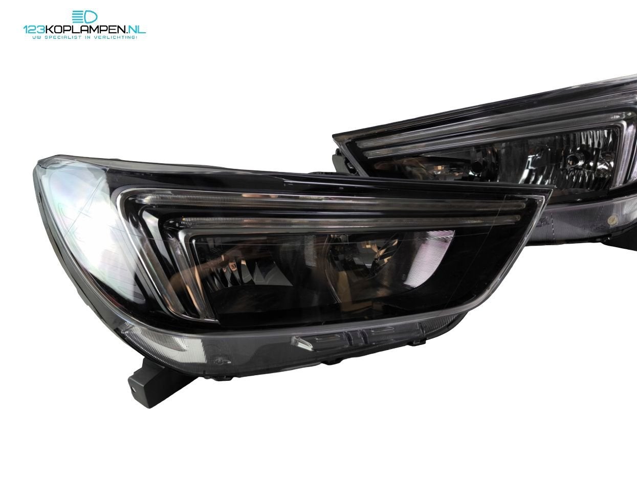 Foto 2 van Opel Mocha X Led Facelift koplamp koplampen links rechts