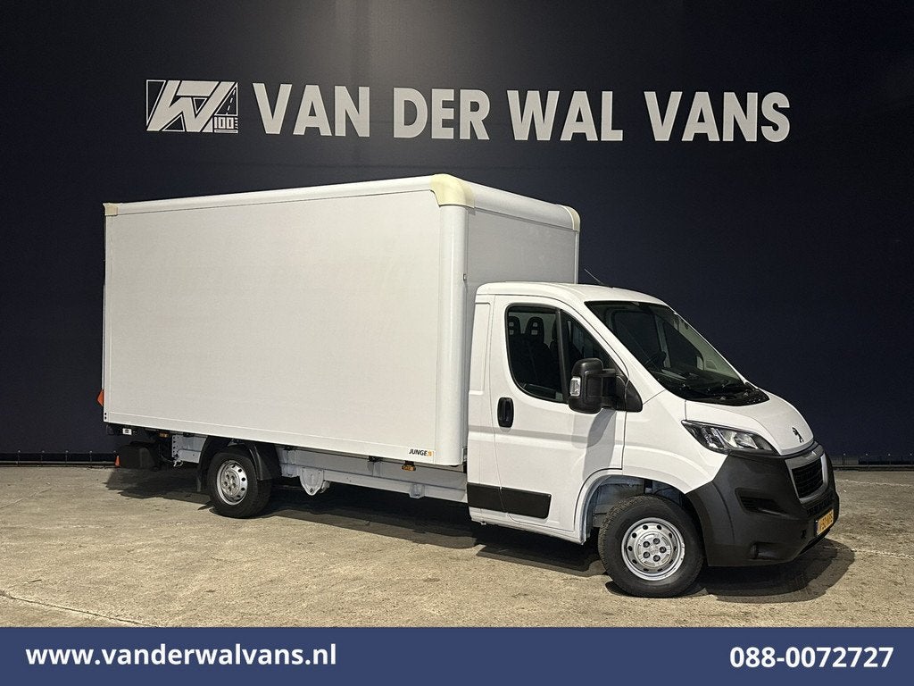Peugeot Boxer 2.2 BlueHDi 141pk Bakwagen 436cm Lang Laadklep, Auto's, Voorwielaandrijving, Stof, Gebruikt, 4 cilinders