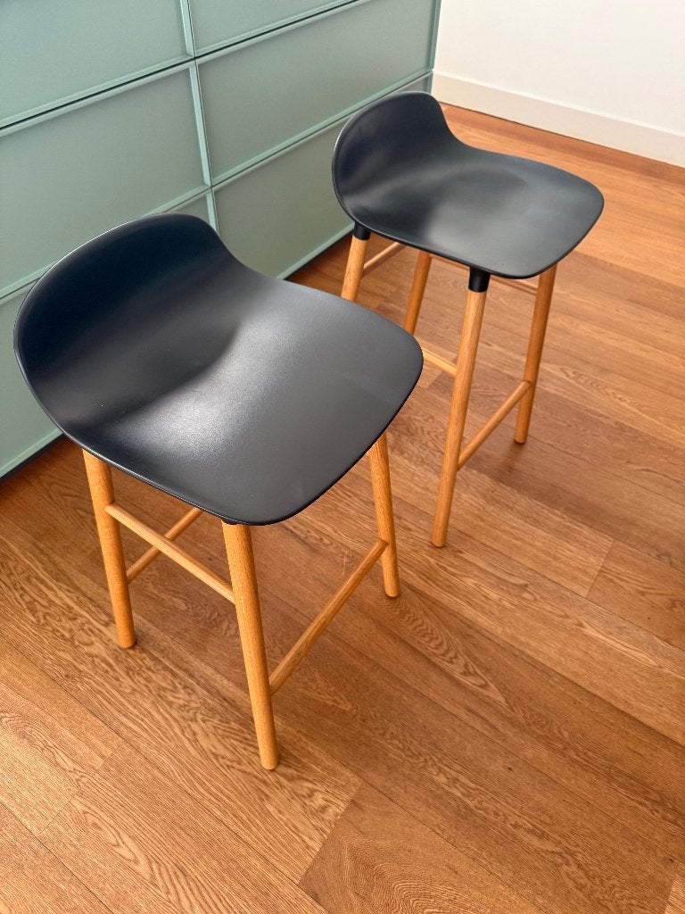 Normann Copenhagen Form barkrukken 65cm, Ophalen, Gebruikt, Hout, 60 tot 90 cm