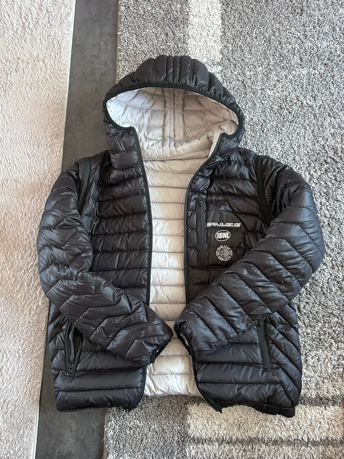Banlieue puffer, Ophalen of Verzenden, Zo goed als nieuw, Zwart