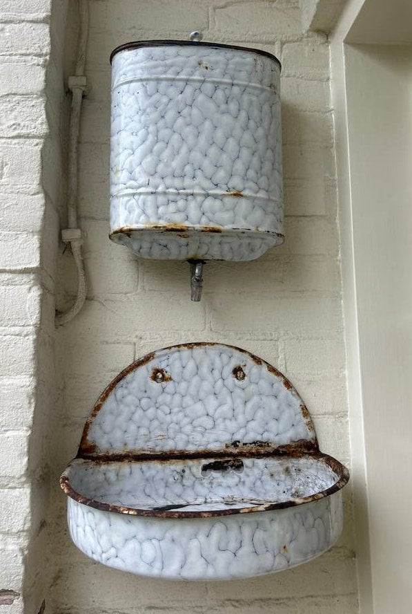 Antieke geëmailleerde waterketel met wasbak, Ophalen of Verzenden