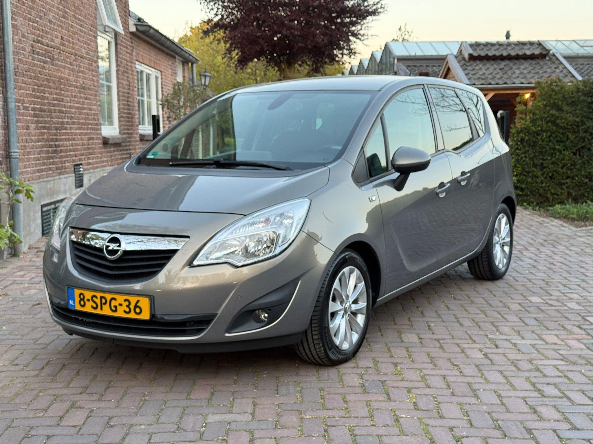 Opel Meriva 1.7 CDTi Cosmo, Auto's, Voorwielaandrijving, Euro 5, Stof, Gebruikt