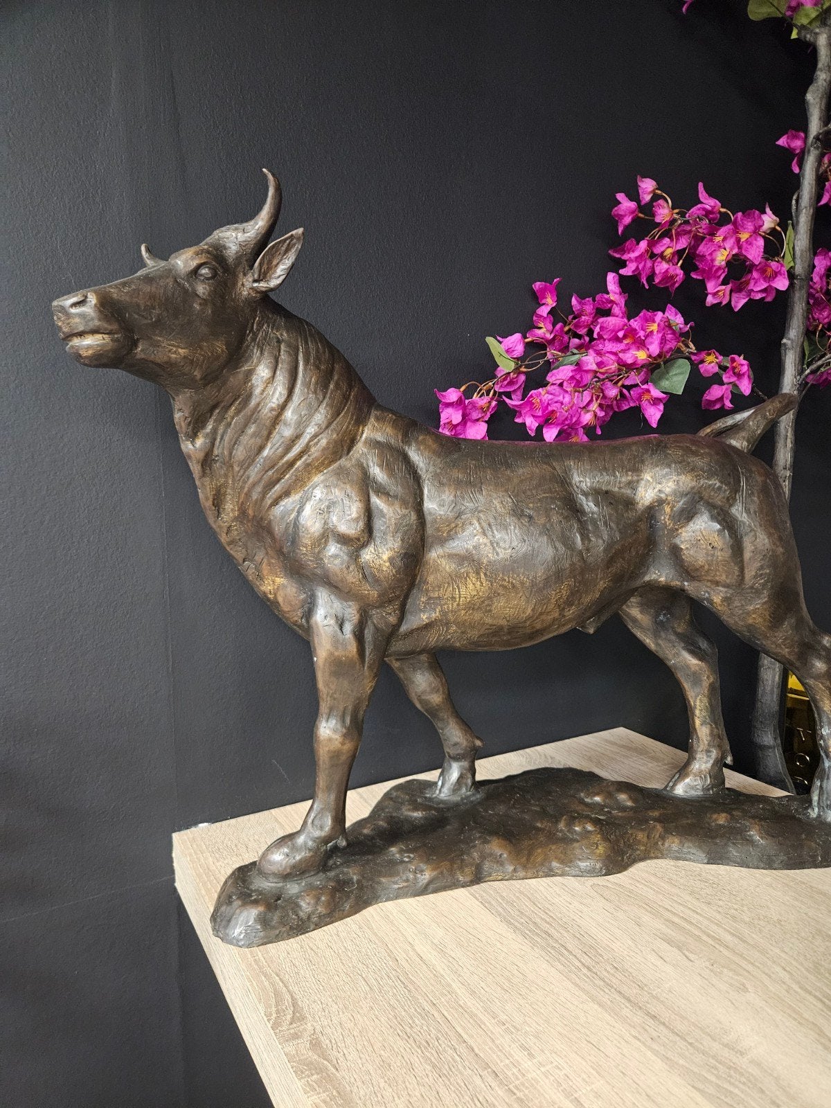 Bronzen Stier Beeld, Antiek en Kunst, Kunst | Beelden en Houtsnijwerken, Ophalen, 50 - 100 cm, Beeld, Bruin