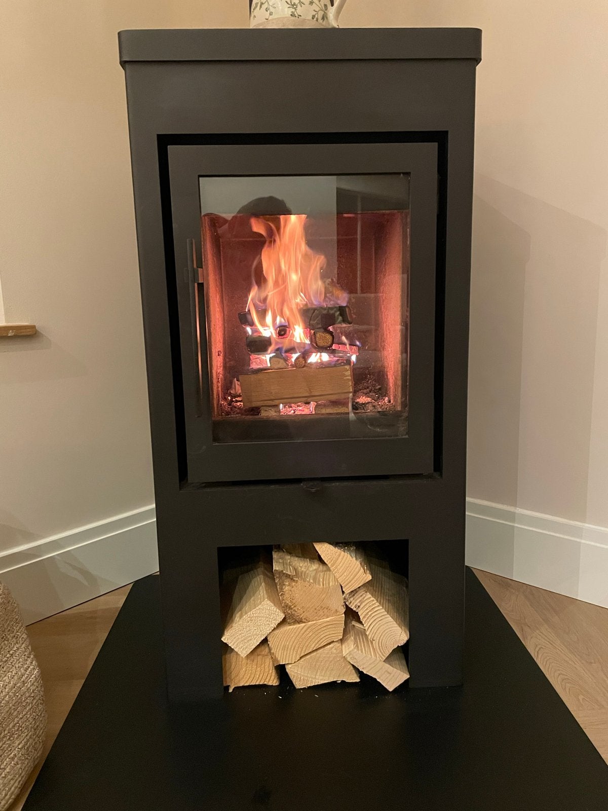 Bunt fire flores 5 houtkachel, Huis en Inrichting, Ophalen, Houtkachel, Zo goed als nieuw, Vrijstaand