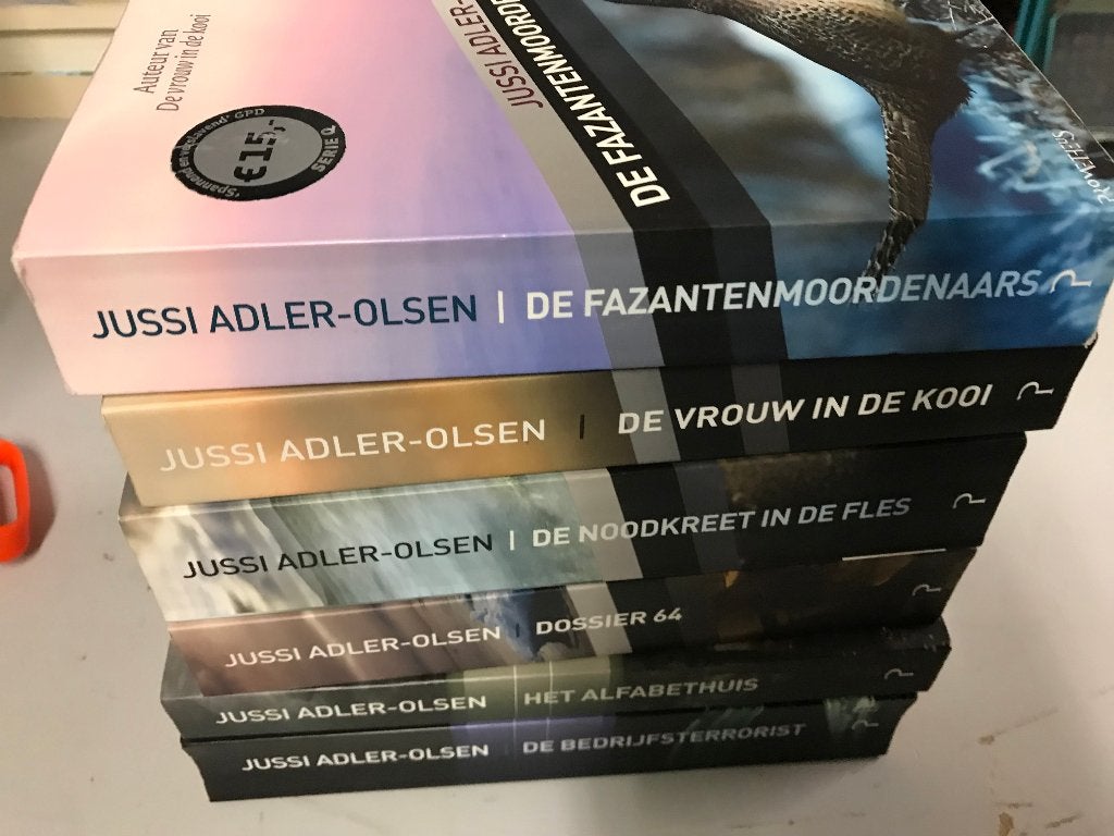 T.K. nog 4 boeken van Jussi Adler Olsen Zie actuele lijst, Ophalen of Verzenden, Gelezen, Jussi Adler-Olsen, Scandinavië