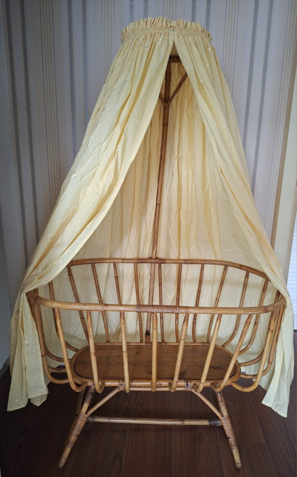 Vintage kinderwieg uit 1956 - Decoratief object, Kinderen en Baby's, Ophalen, Wieg