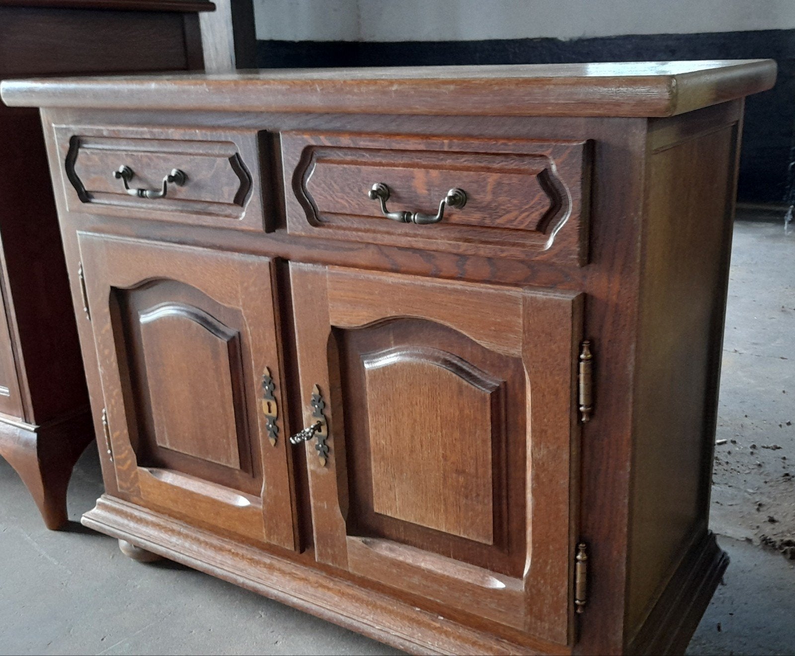 Oud eiken dressoir, tv kastje, Ophalen, Gebruikt, 100 tot 150 cm, Eikenhout