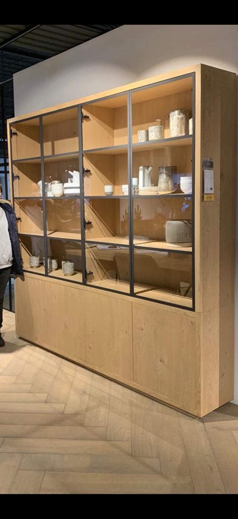 Stijlvolle vitrine/boekenkast met glazen deuren, Ophalen, 200 cm of meer, Eikenhout, Zo goed als nieuw