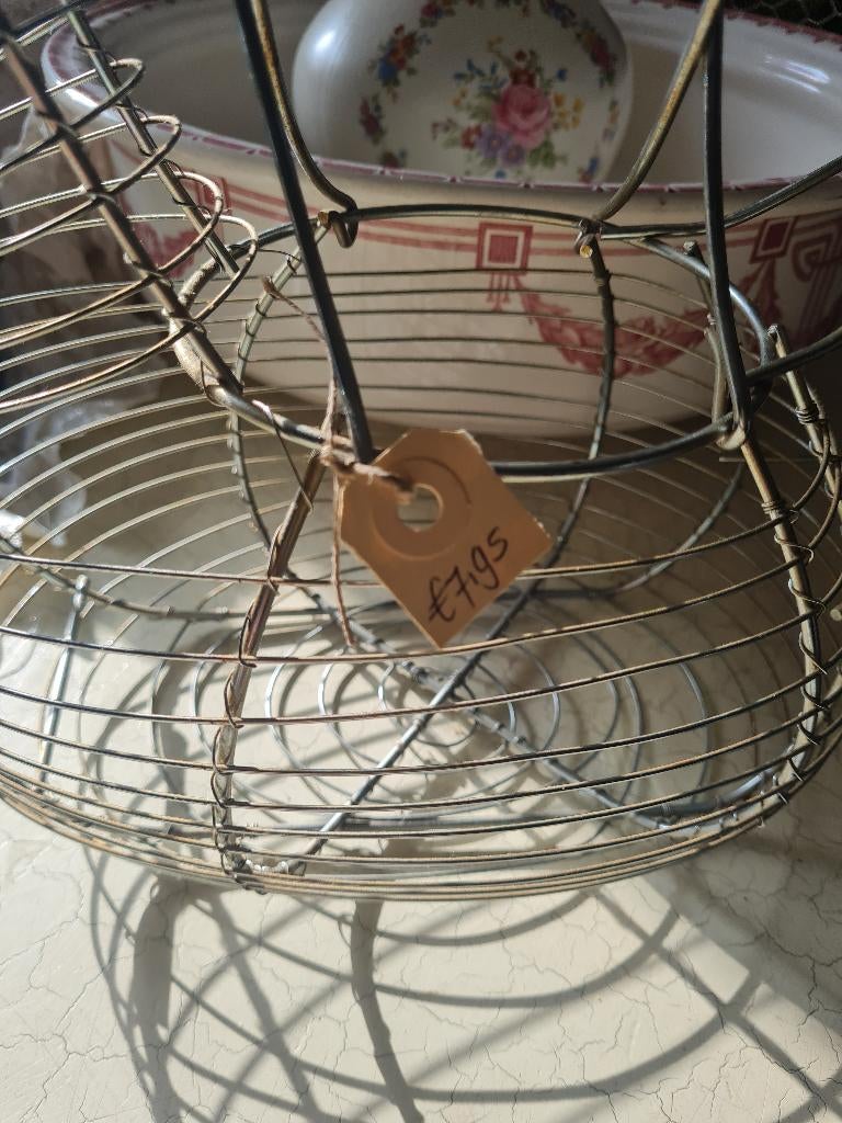 Eiermand draadmand in de vorm van een kip, Heikant 21 Kaatsheuvel, Belle Vieille Brocante, Ophalen of Verzenden, Zo goed als nieuw