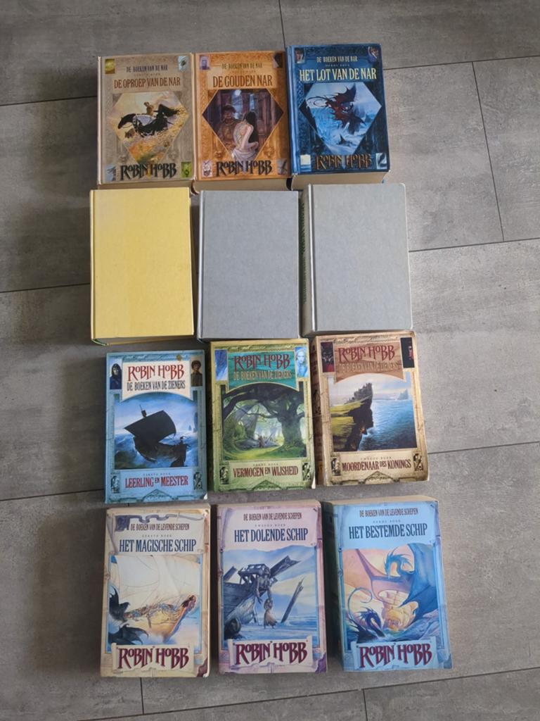 Robbin Hobb Zieners Levende Schepen Nar, zonder kaft is weg, Boeken, Fantasy, Gelezen, Ophalen of Verzenden