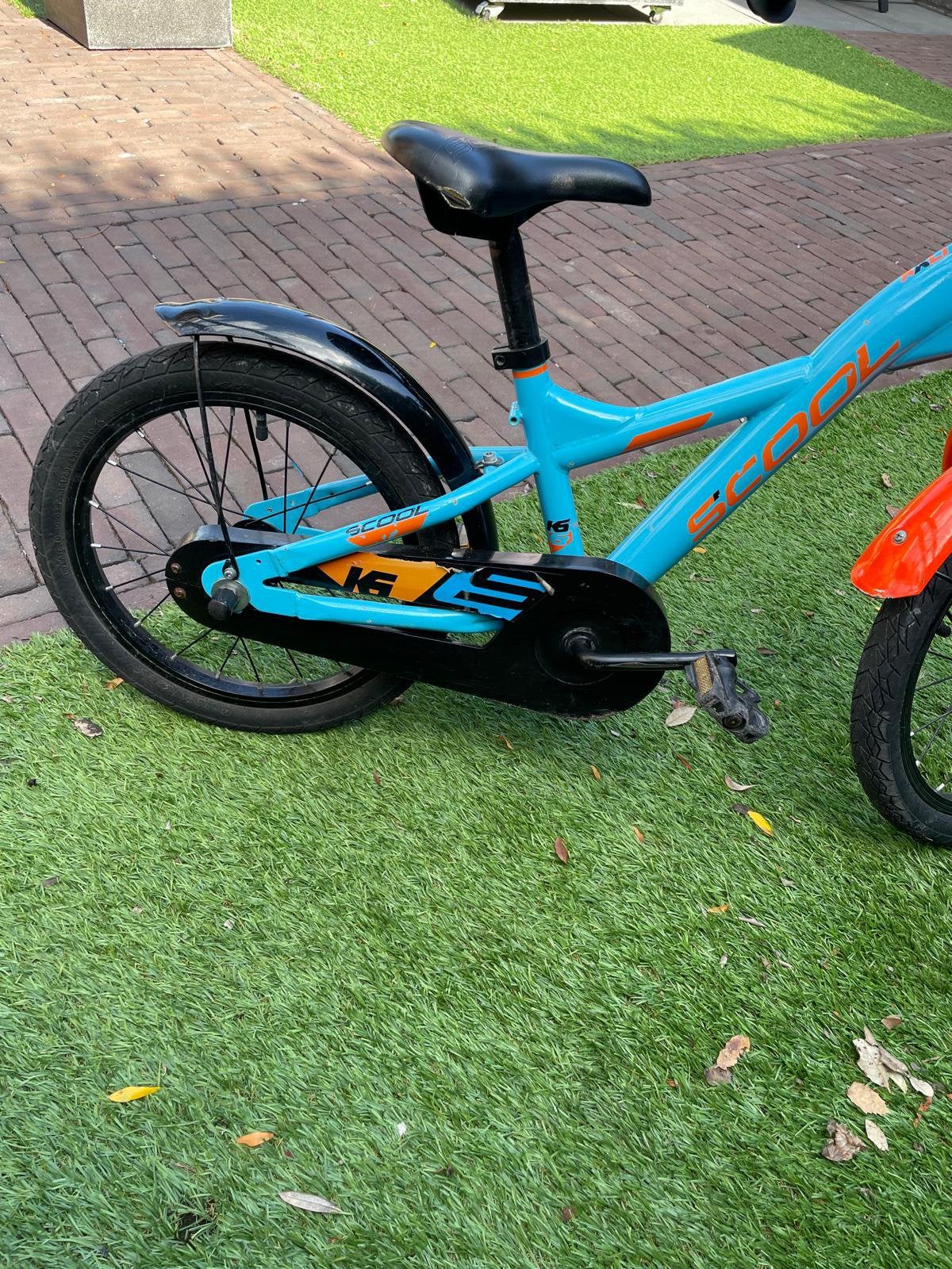 16 inch lichtgewicht scool fiets, Fietsen en Brommers, Ophalen, Gebruikt, Terugtraprem, 16 tot 20 inch